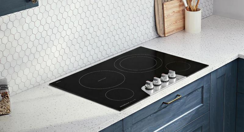 30" Frigidaire Gallery Electric Cooktop - GCCE3049BS