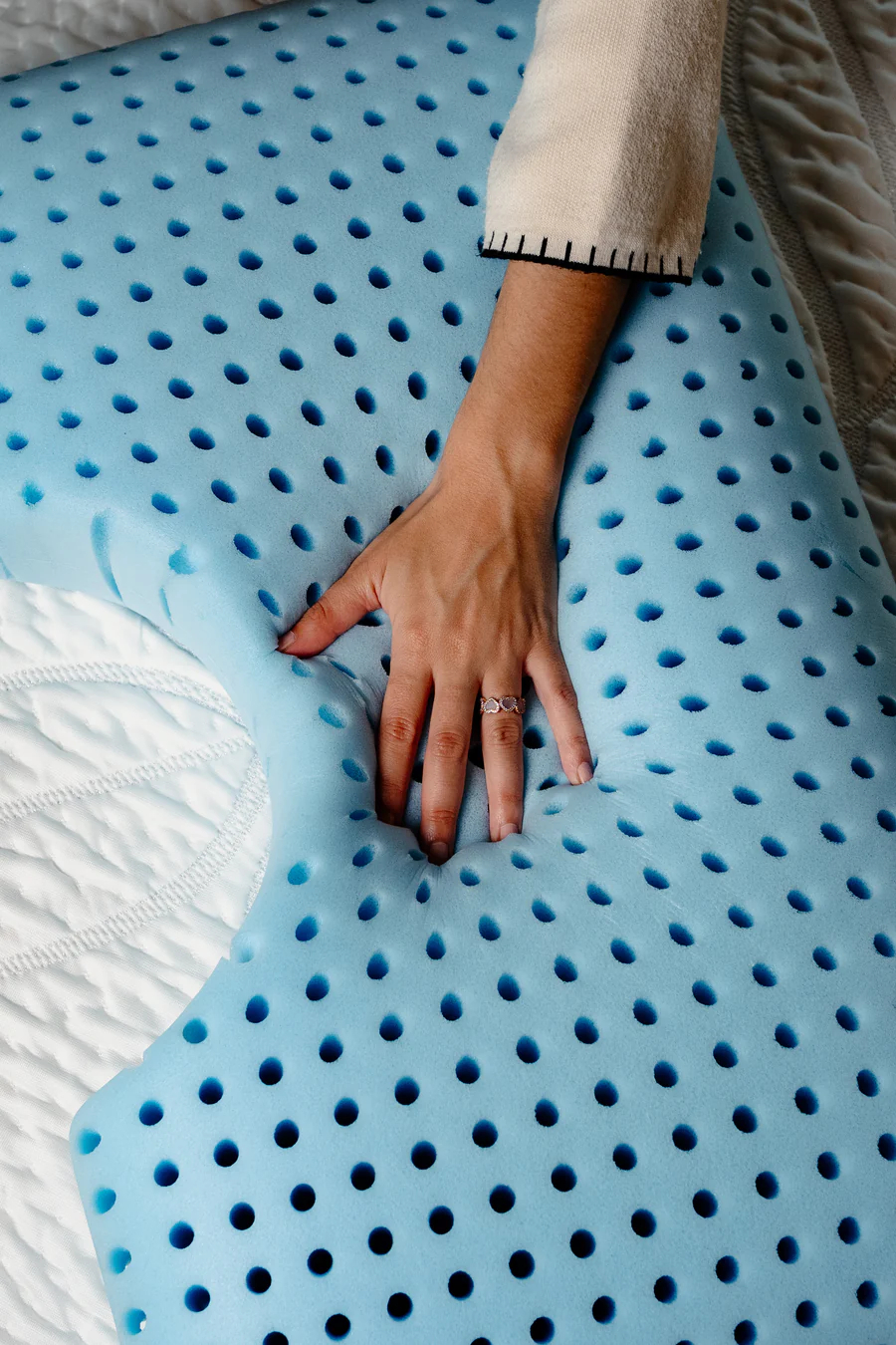 Blu Sleep Ice Gel Foam Queen High Pillow - PI050-0099