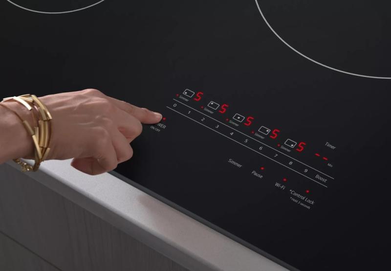 36" LG Smart Induction Cooktop with UltraHeat 4.3kW Element - CBIH3613BE1