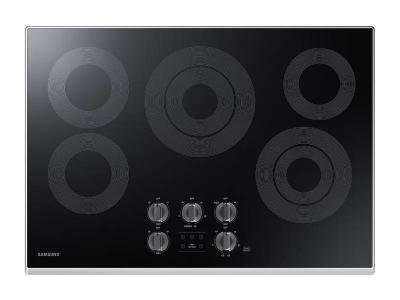 30" Samsung 5-Element Smart Electric Cooktop with Knob Controls - NZ30K6330RS/AA